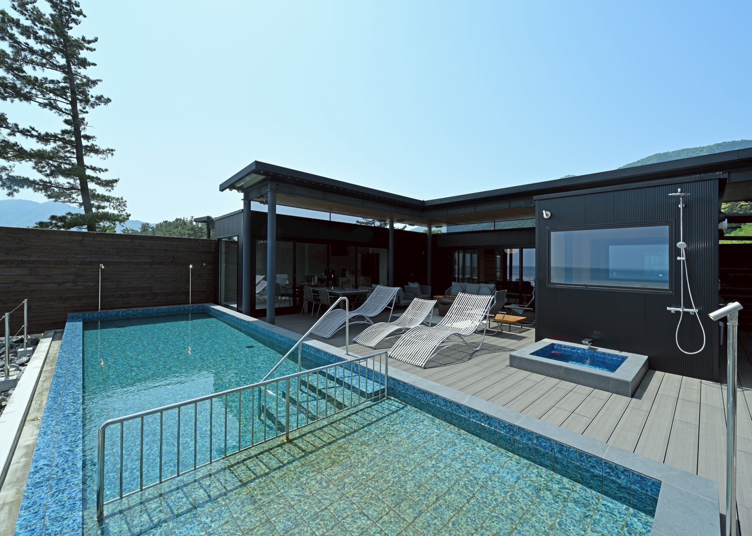 LINE_ALBUM_浜つづり_250620_142